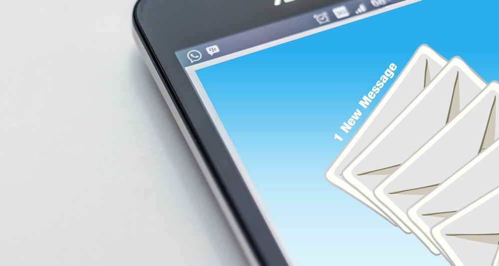 SMTP – jak go użyć do skutecznego wysyłania maili ze strony